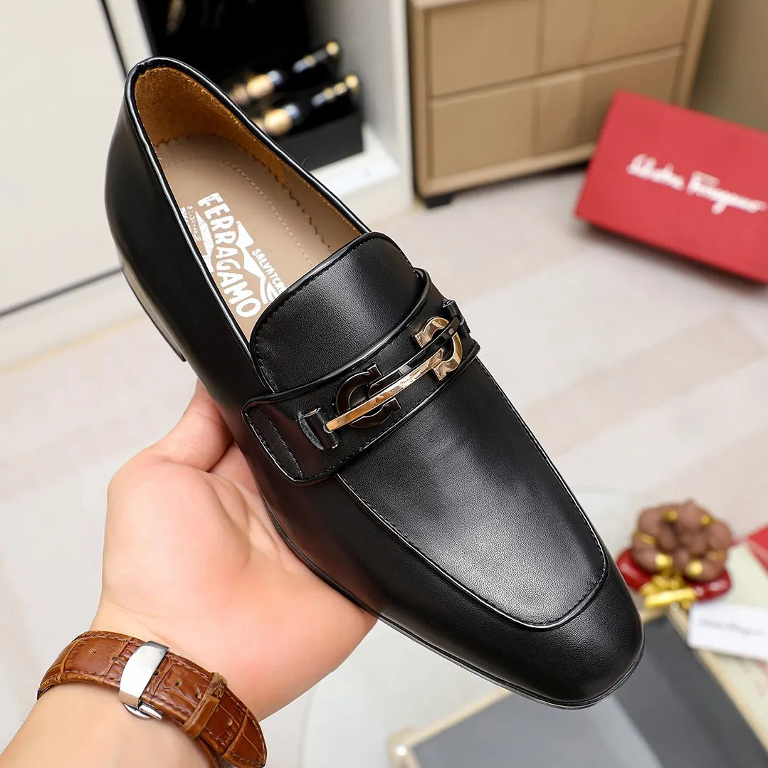 Men's shoes 💰600 🕷🕷🐂【Ferragamo】 Popular fashionable casual shoes🇨🇳Official website counter 1:1 production, original mold opening💯Good quality visible, imported high-end first-layer pebbled calfskin, water-dyed🐂leather lining🌿very clear texture, high-quality waterproof, non-slip and wear-resistant outsole🎋high quality and low price, truly handmade🍓, 3 colors available! Code number 38-44 (45. To be customized)